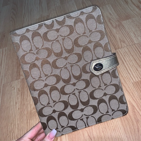 Authentic Coach iPad cover - Picture 1 of 2